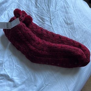 BNWT Soma above the ankle bootie fur socks